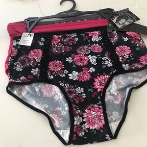 Kathy Ireland 3 pairs of panties size 2X and 1X
